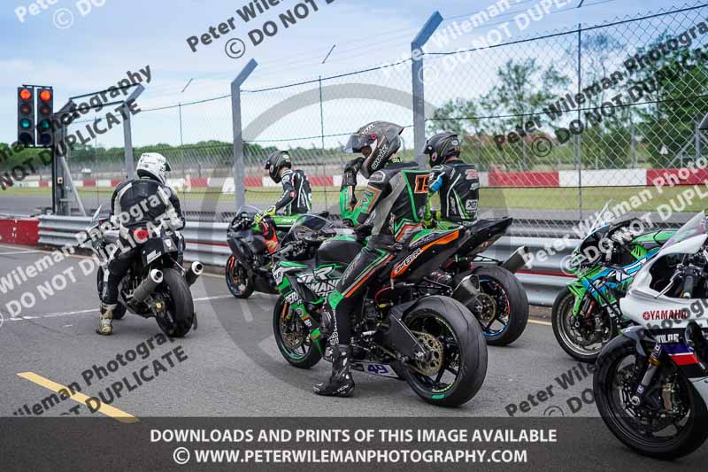 donington no limits trackday;donington park photographs;donington trackday photographs;no limits trackdays;peter wileman photography;trackday digital images;trackday photos